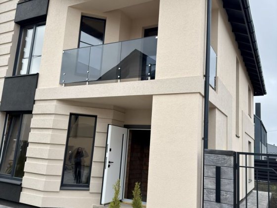 Дуплекс 2 поверхи в ЖК БЕЗ КОМІСІЇ 125 м2 2,43 сотки Гатне Гатне