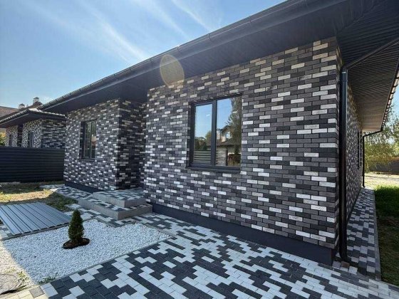 Продаж Окремого Будинку в Білогородці є різні варіанти будинків