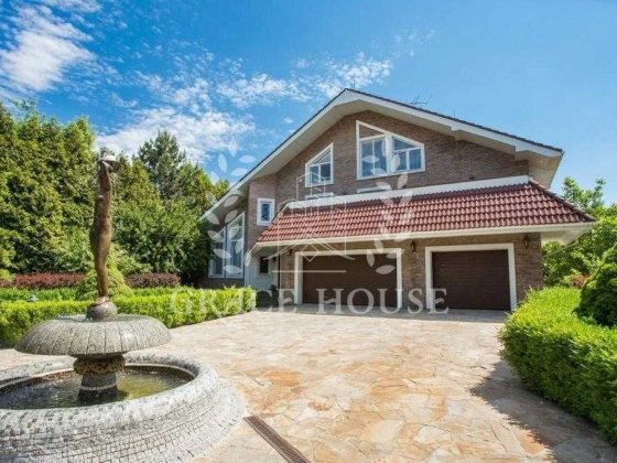 Продажа дома с выходом на воду Конча-Заспа Козин 30 соток бассейн Козин