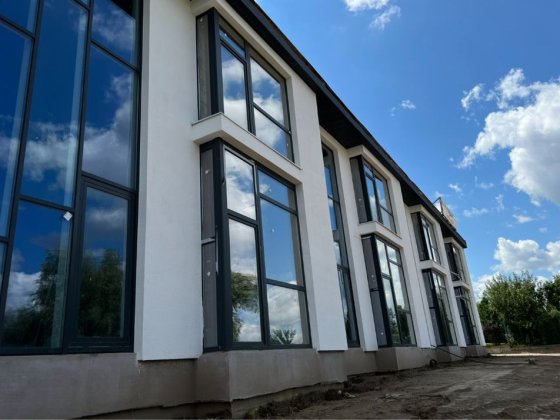 Таунхаус без ремонту/велика ділянка/вихід до озера/Гатне/130 тис $ Гатне