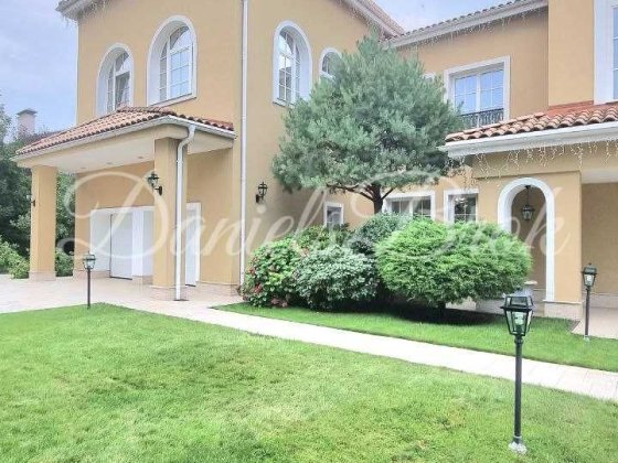 Козин, Конча Заспа, продажа особняка с выходом на Днепр Козин