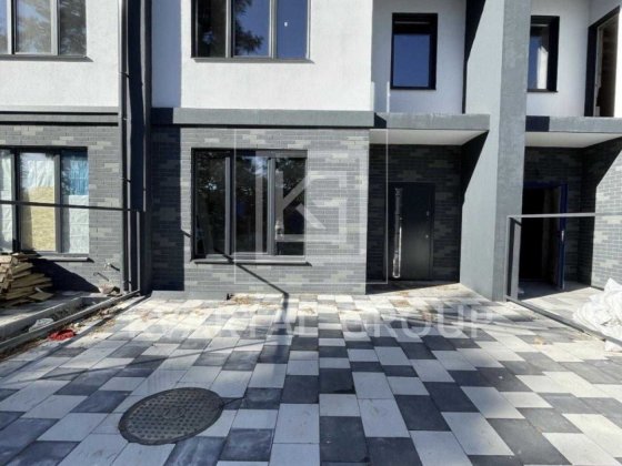 Продаж сучасного таунхауса на початку Ворзеля! Ворзель