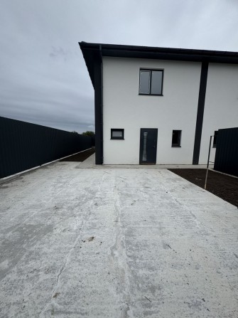 Гатне продаж дуплексу 86 кв.м під чистову обробку - фото 1