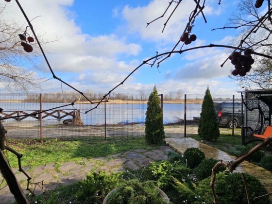 смт.Козин Продаж Будинок 170м2 земля 3сльки та вихід на воду Козин