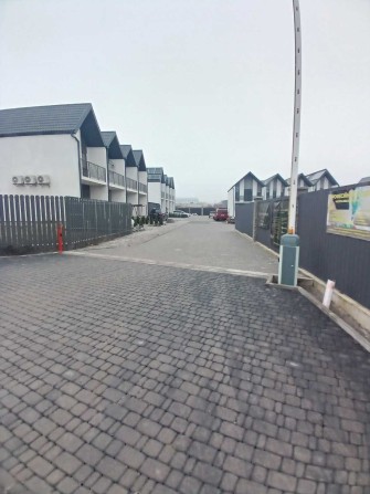 Таунхаус з ремонтом у с. Святопетрівське, вул. Одеська 98м2 - фото 1