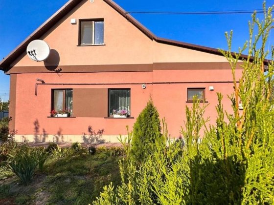 Будинок в центрі  біля Ліцею Білогородка