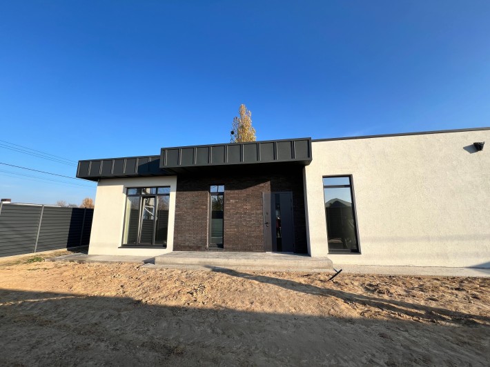 Продаж  Hi-Tech будинку в Білогородці - фото 1