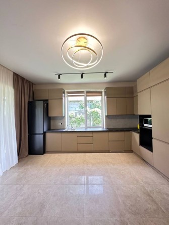 Продам будинок з ремонтом в Ворзелі, все залишається, мін оформлення - фото 1