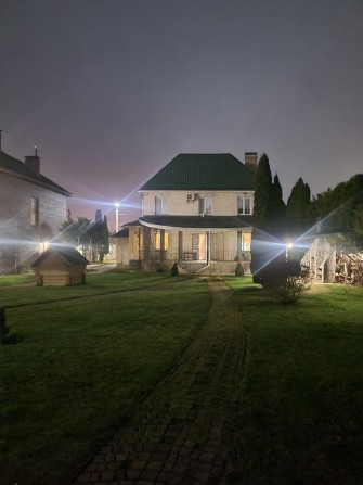 Будинок Гатне 16 соток 230 м2 - фото 1