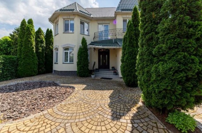 Будинок з меблями/живописна ділянка! Біля метро! Гатне/без комісії! - фото 1