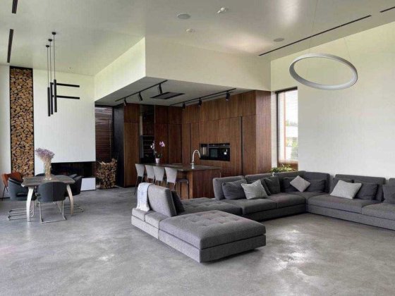 Продається ультрасучасний, одноповерховий будинок у стилі HI-TECH