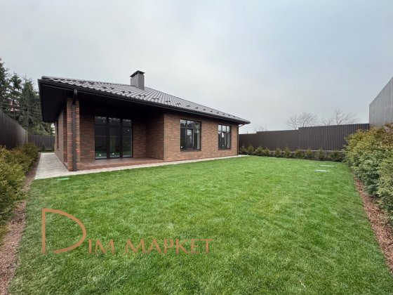 Одноповерховий будинок з навісом для авто поруч з озером‼️Під чистову