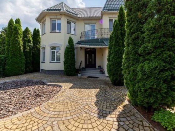 Замiський будинок у Гатному Гатне