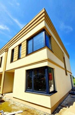 Шикарний Будинок в Гатном 140кв - фото 1