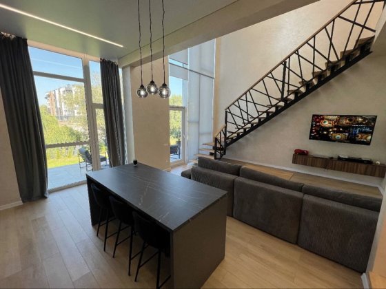 Продаж таунхаусу з ремонтом  в Гатному з видом на озеро БЕЗ КОМІСІЇ Гатне