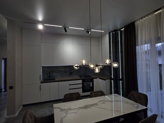 Будинок з ремонтом та меблями! Поруч ліс, свій двір! Ворзель