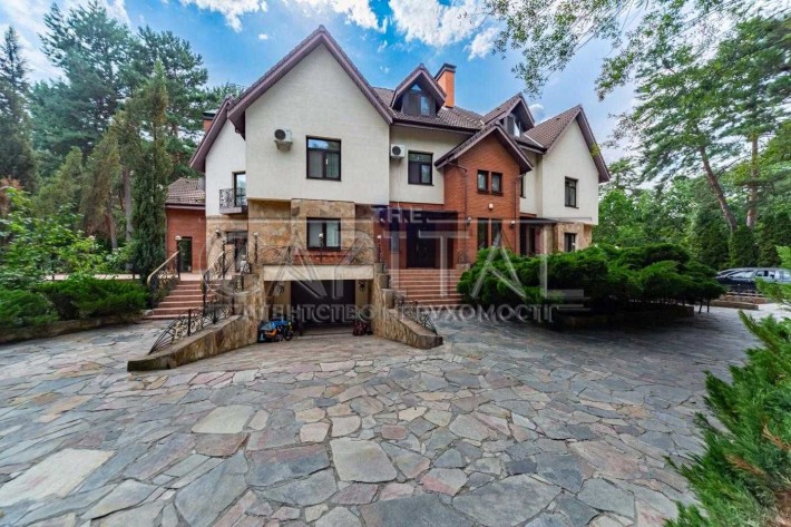 Продаж Вишуканого Комплексу Будинків Елітне Село Козин  / 2300 м2 - фото 1