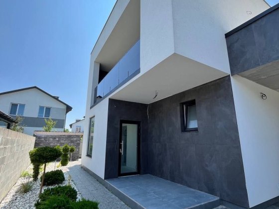 Продається  будинок 230 м² з басейном і великою терасою в Крюківщині Крюківщина