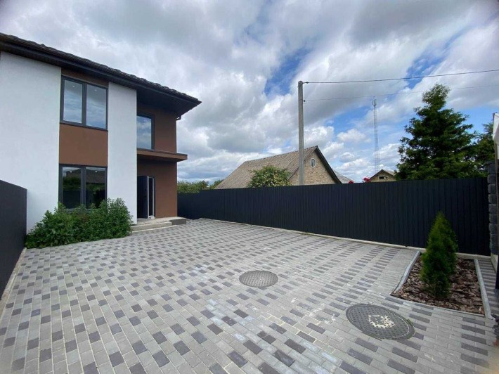 Продам дуплекс 128м2! Гатне! Є газ! Великий передній двір!Крита тераса - фото 1