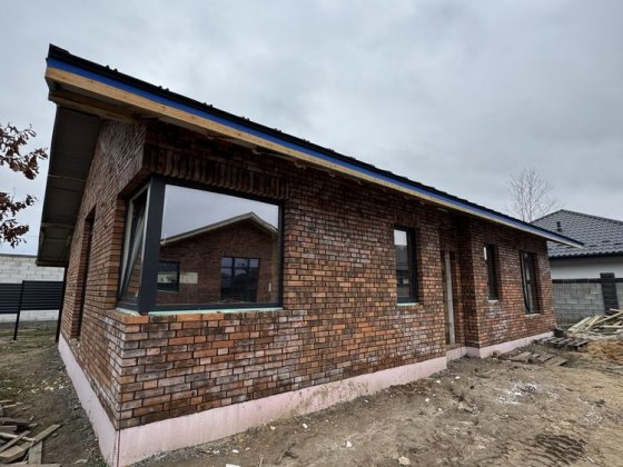 Великий окремо побудований будинок від 4 соток землі Ворзель