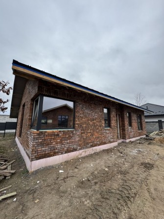 Великий окремо побудований будинок від 4 соток землі - фото 1