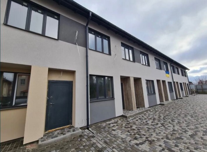 Продам Таунхаус 117 квадратов Гатне 70000уо  е Оселя -так! - фото 1