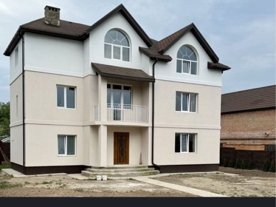 Будинок який захоплює Гатне