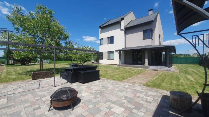 Продаж стильного будинку, “Ясна Поляна” — 271 м², ділянка 24 сотки - фото 1