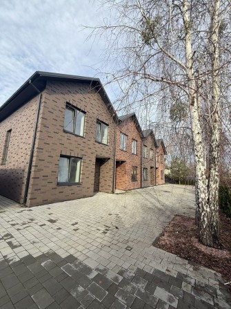 Таунхауси в Ворзелі! Газ! Власний двір! Гаряча ціна! Залишилось 2 шт! - фото 1