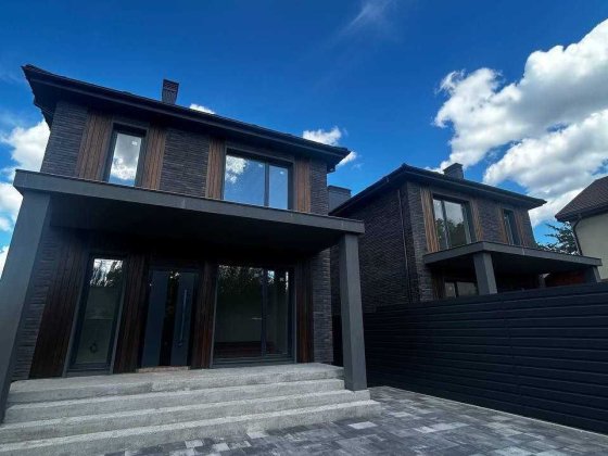 Будинок 210м2 з підвалом Київ-академ містечко! Гатне