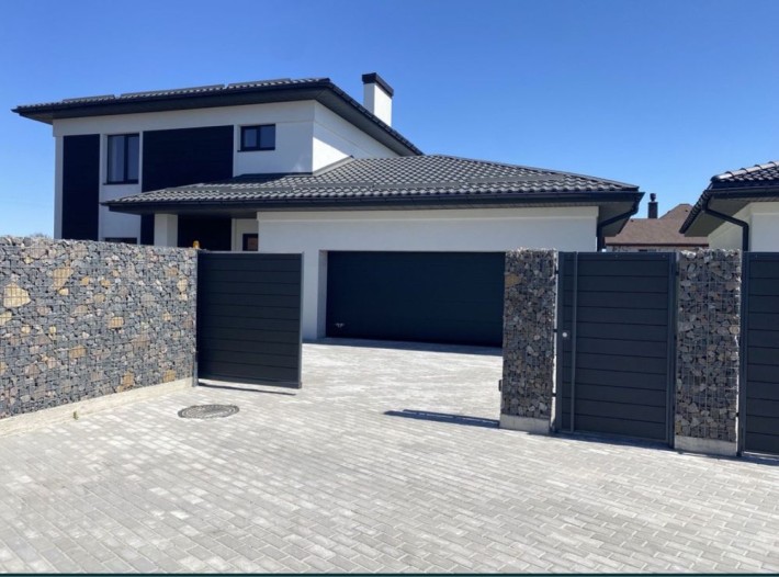 Котедж 216 м² у закритому КМ Крюківщина – гараж, 6 соток - фото 1