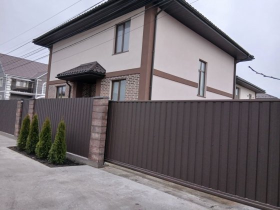 Будинок з підвалом в Гатному Гатне