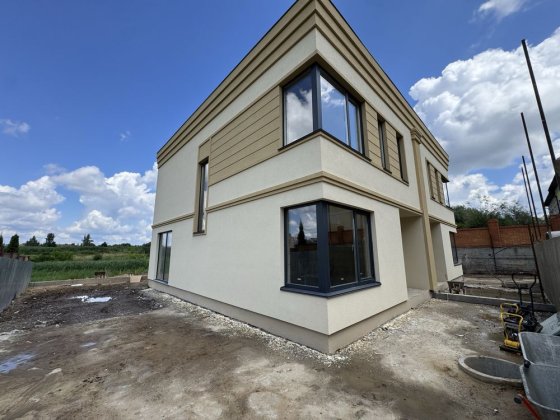 Дуплекси  130м2 Гатне Гатное