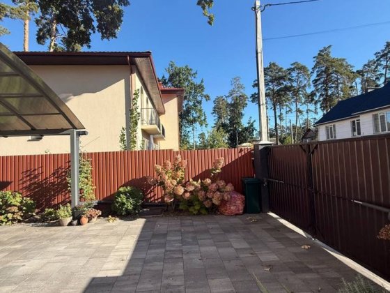 Продам таунхаус з ремонтом у Ворзелі Ворзель