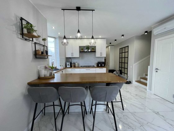 Шикарний дуплекс 163 м2, дуже класний ремонт. Гатне, Київська область Гатне