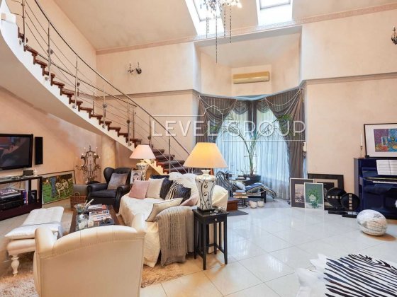 Дизайнерський будинок 586 м2 Гатне Крюковщина Гатне