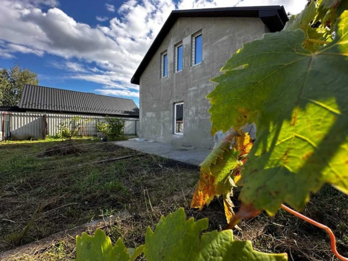 Продаж будинку 210м2 з частковим ремонтом 4 кімнати - фото 1