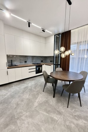 Одноповерховий будинок з ремонтом в Ворзелі! Є Газ !Зручний виїзд Київ - фото 1