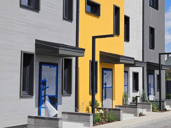 Кутовий таунхаус в Гатному. Введений в експлуатацію Гатне