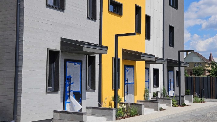 Кутовий таунхаус в Гатному. Введений в експлуатацію - фото 1