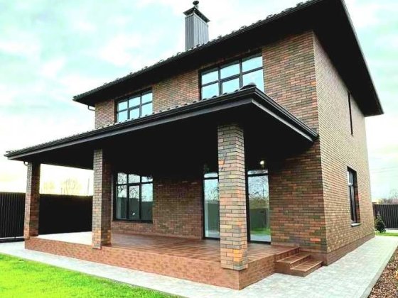 Без комісії, 180м², тераса 32м, автонавіс на два авто, ділянка 9 соток