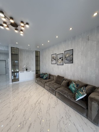 Будинок 170 м² з ремонтом і технікою, 4 сотки, біля Києва - фото 1