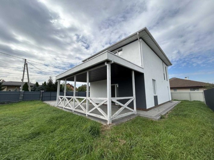 Будинок з терасою в Білогородці 135 м2 5 соток Чистове оздоблення - фото 1