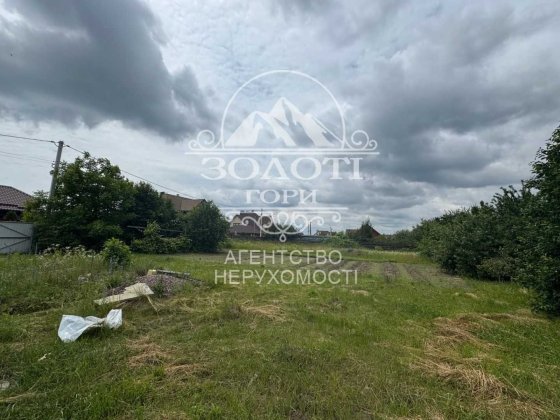 Гатне 20 соток з будинком 100 кв.,електрика є,газ по вулиці,септик Гатное
