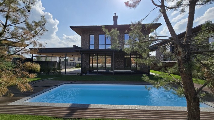 Будинок 230 м КМ охорона басейн газ ремонт с. Ходосівка поруч Чапаївка - фото 1