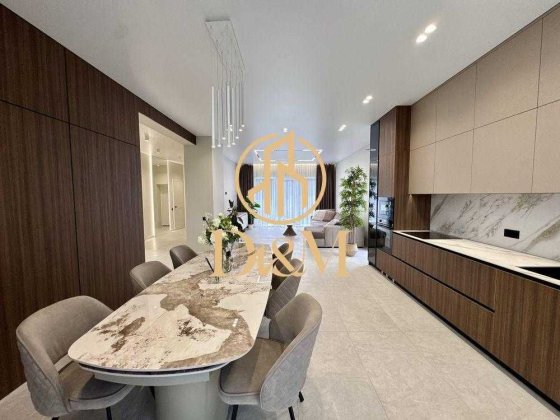 Продаж Видовий будинок 230 м з меблями і технікою — Лісники, панорама Лесники