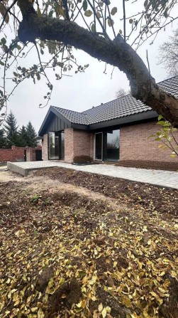 Одноповерховий будинок Сучасний дизайн будівництва 110м2 - фото 1