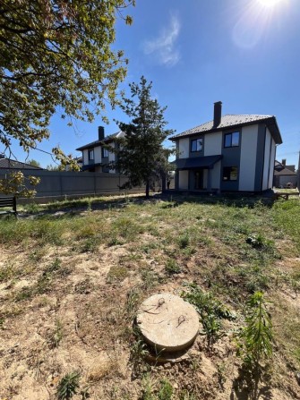 Просторий будинок з просторим подвірʼям - фото 1