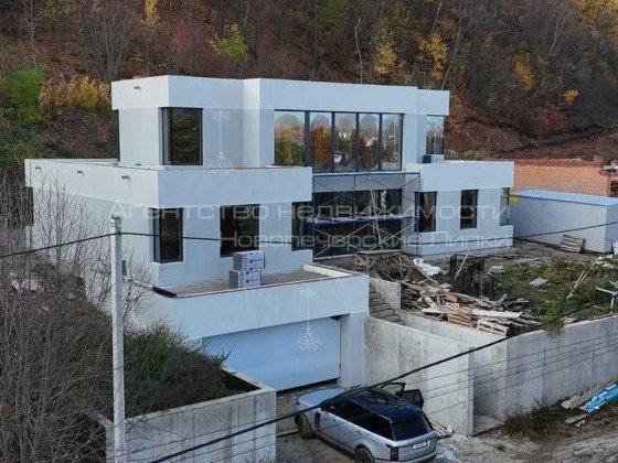 Продаж розкішного будинку 341,7м2 с. Ходосівка /15 хвилин до Печерська Ходосовка