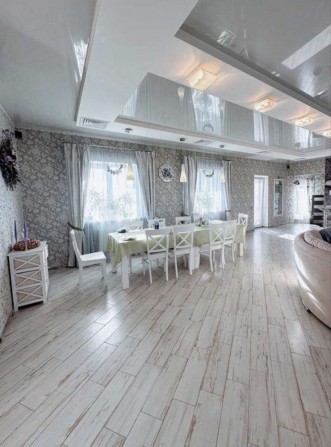 Продам будинок 472 кв.м Віта-Поштова, 15 сот! Газ, басейн - фото 1